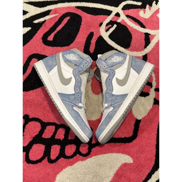 Jordan 1 Retro High Hyper Royal Smoke Grey - Picture 3 of 8